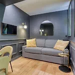 Montaigne Executive Suite